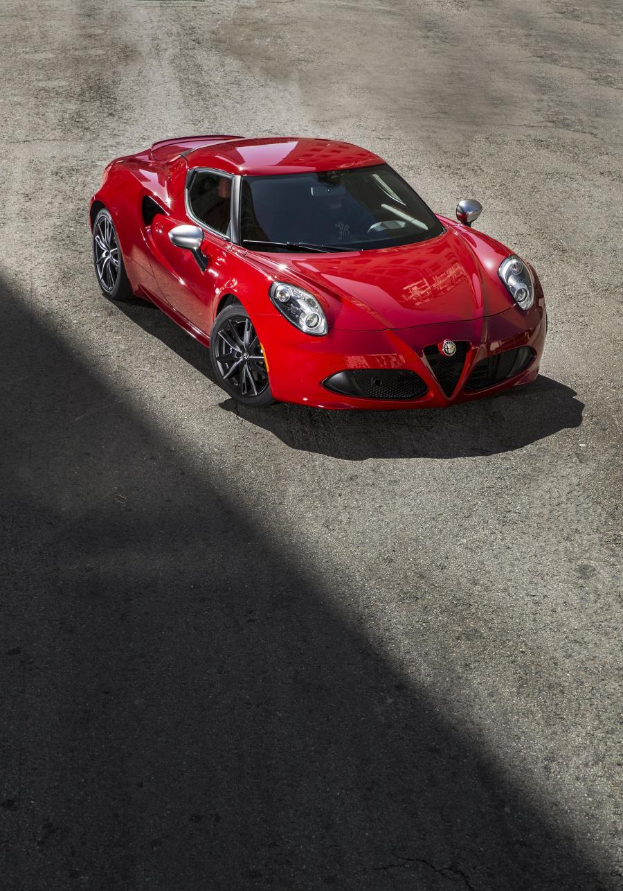  Alfa Romeo 4C (960) 2014 года  (NA) (фото 20 из 40)
